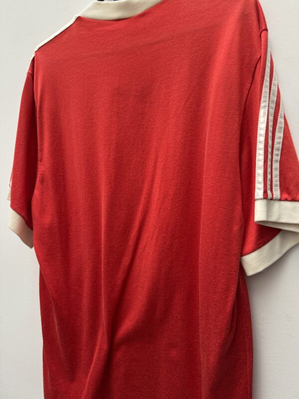 Independiente 1994 Titular Talle L (53 x 76/80 cm)