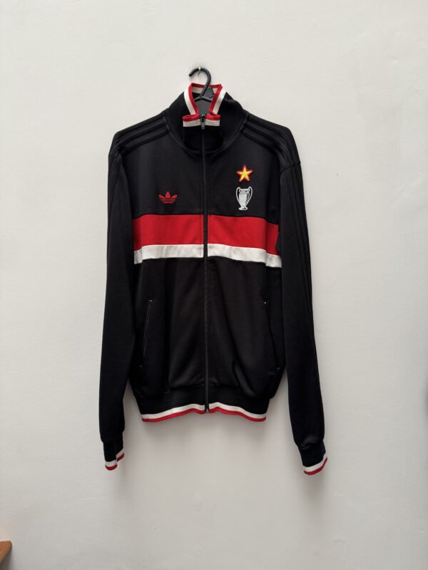 Campera Milán Adidas Originals Talle S (52 x 67 cm)